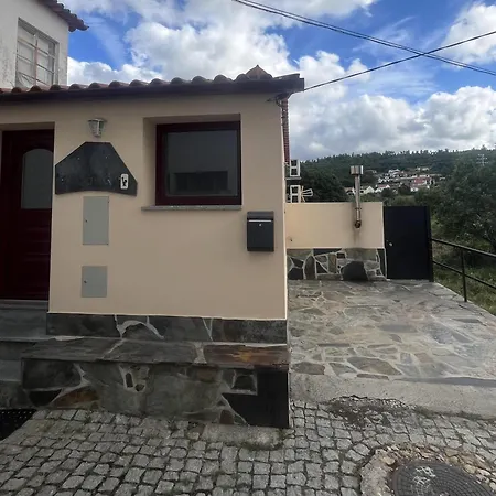 A Pequena Casa Portugal Mountains Coja