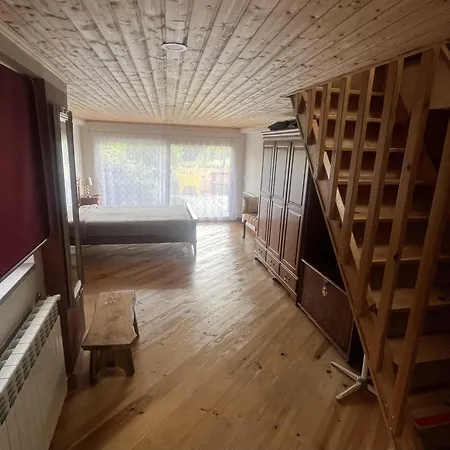 1 Bed - Sleeps 4 - Pets - Balcony - Mtn View Nyaraló