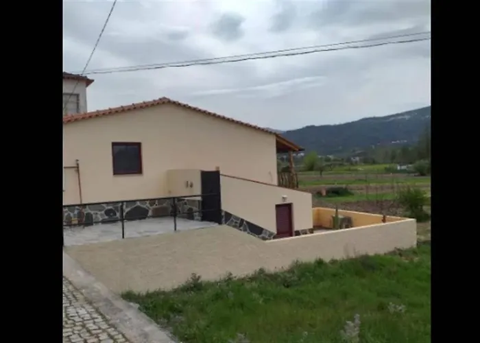 Casa vacanze 1 Bed - Sleeps 4 - Pets - Balcony - Mtn View *