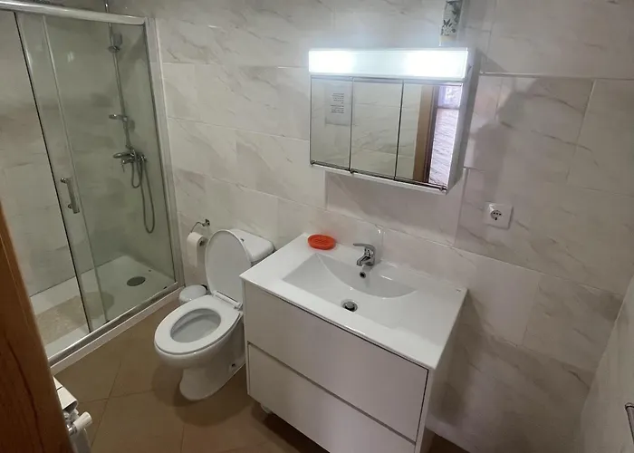 Casa vacanze 1 Bed - Sleeps 4 - Pets - Balcony - Mtn View Coja