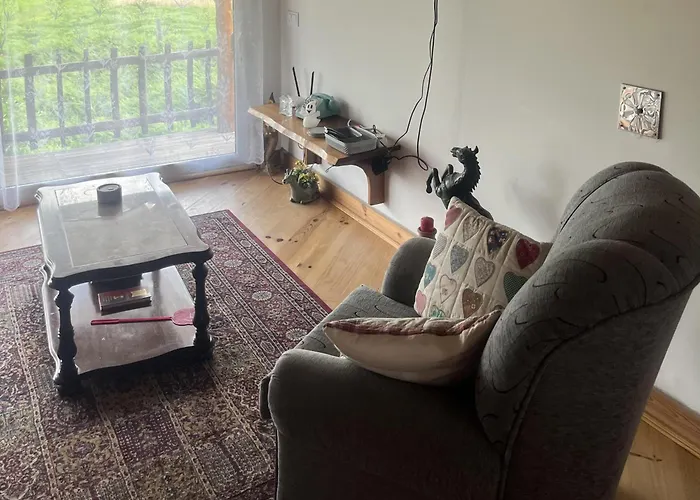 1 Bed - Sleeps 4 - Pets - Balcony - Mtn View Casa vacanze *