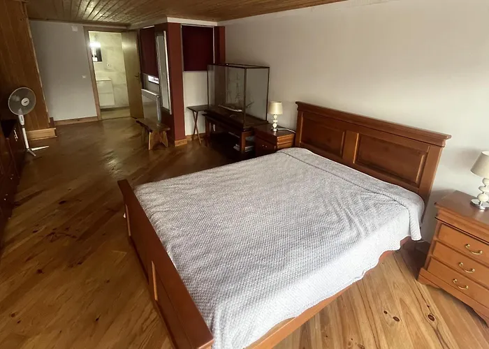 Casa vacanze 1 Bed - Sleeps 4 - Pets - Balcony - Mtn View *